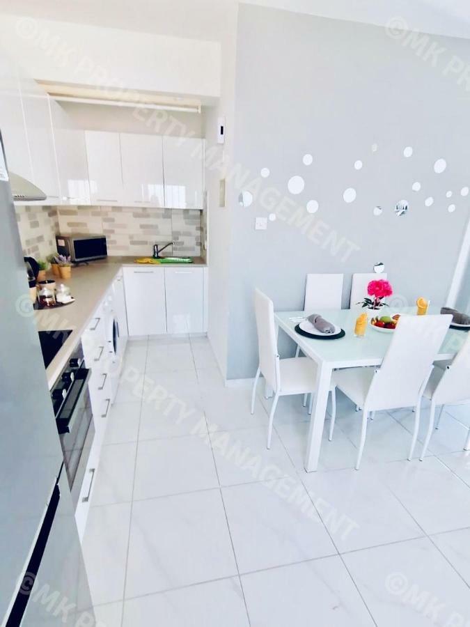 Lysia Sea-View Apartment Larnaca Ngoại thất bức ảnh