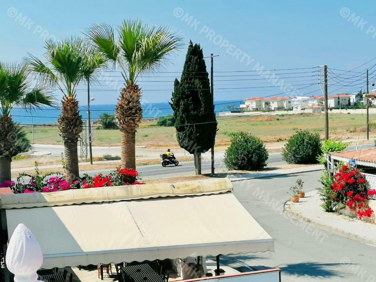 Lysia Sea-View Apartment Larnaca Ngoại thất bức ảnh