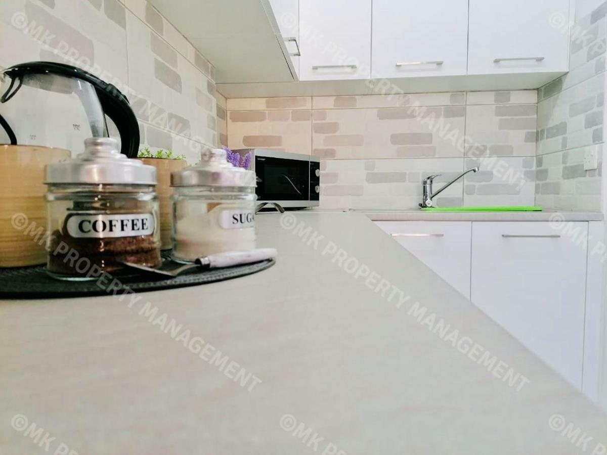 Lysia Sea-View Apartment Larnaca Ngoại thất bức ảnh