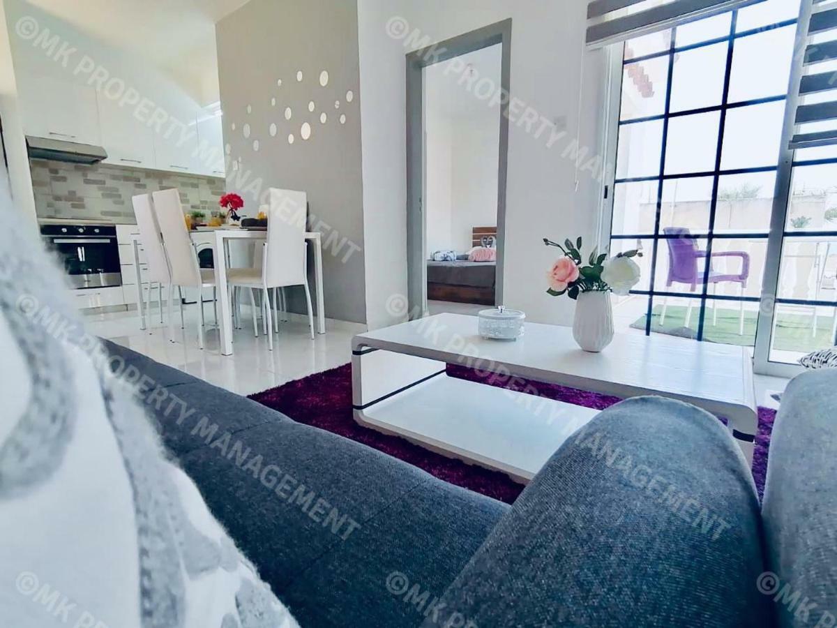 Lysia Sea-View Apartment Larnaca Ngoại thất bức ảnh